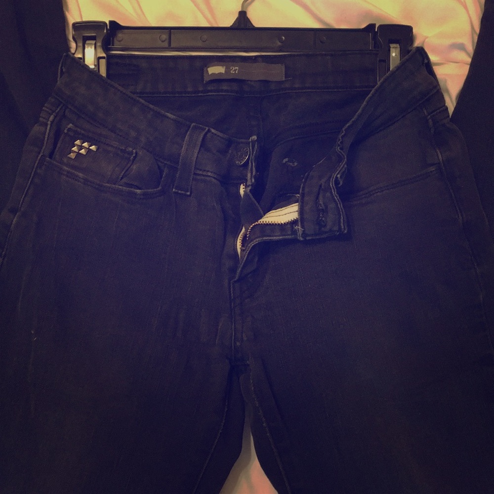 Faded black Levi’s skinny jeans